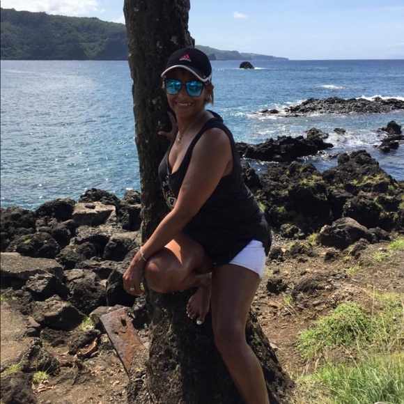 Meet your Posher, Erika - Picture 4 of 7